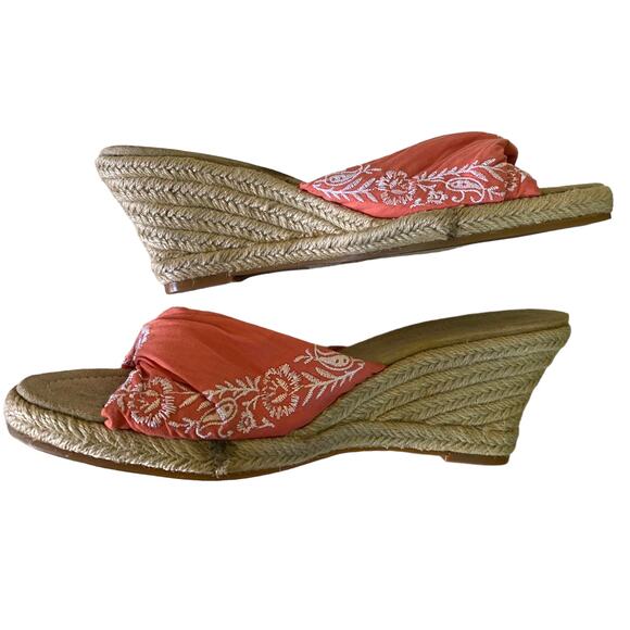 Coldwater Creek Embroidered Bandana Espadrille 8.5 NWOB - Picture 6 of 9
